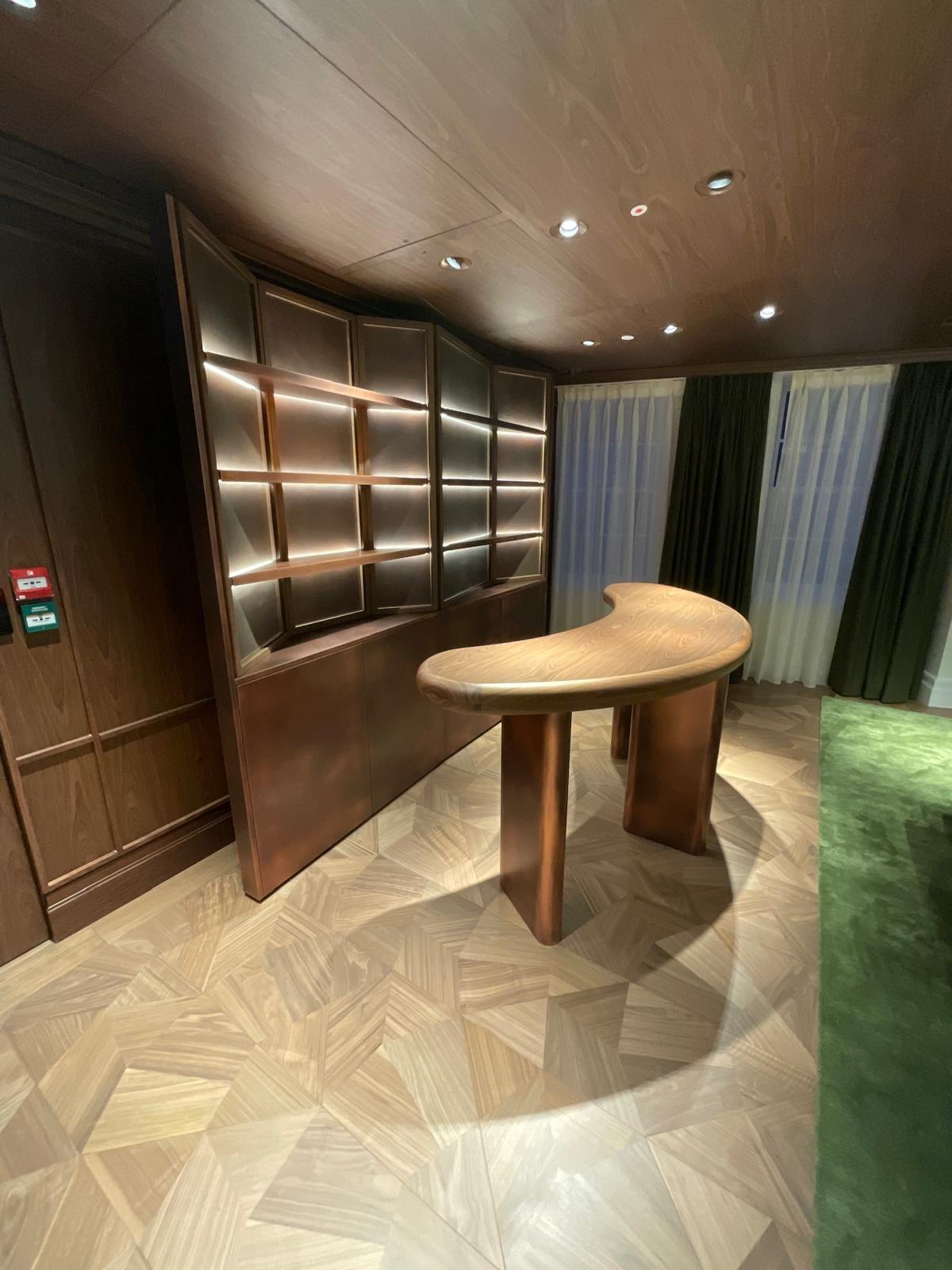 Audemars Piguet — Fine Watchmaking fit-out